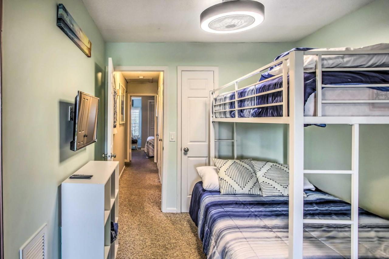 Cozy Carolina Beach Condo With Ocean Views! Exterior photo