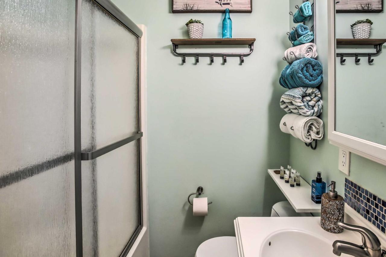Cozy Carolina Beach Condo With Ocean Views! Exterior photo