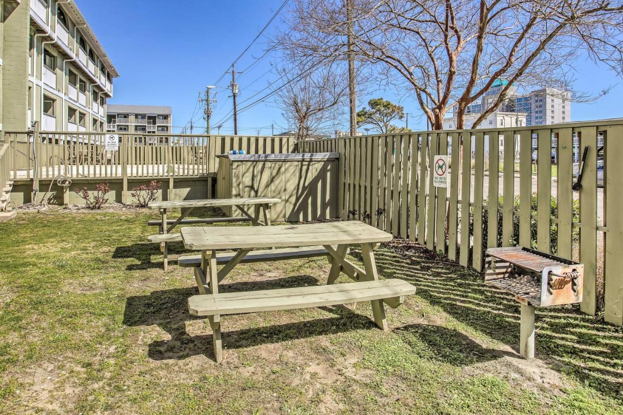Cozy Carolina Beach Condo With Ocean Views! Exterior photo